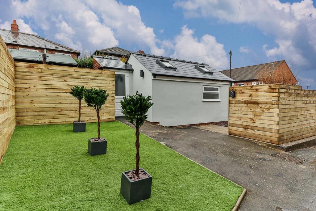 Luxury Spacious Pad With Games Room Sheffield Kültér fotó